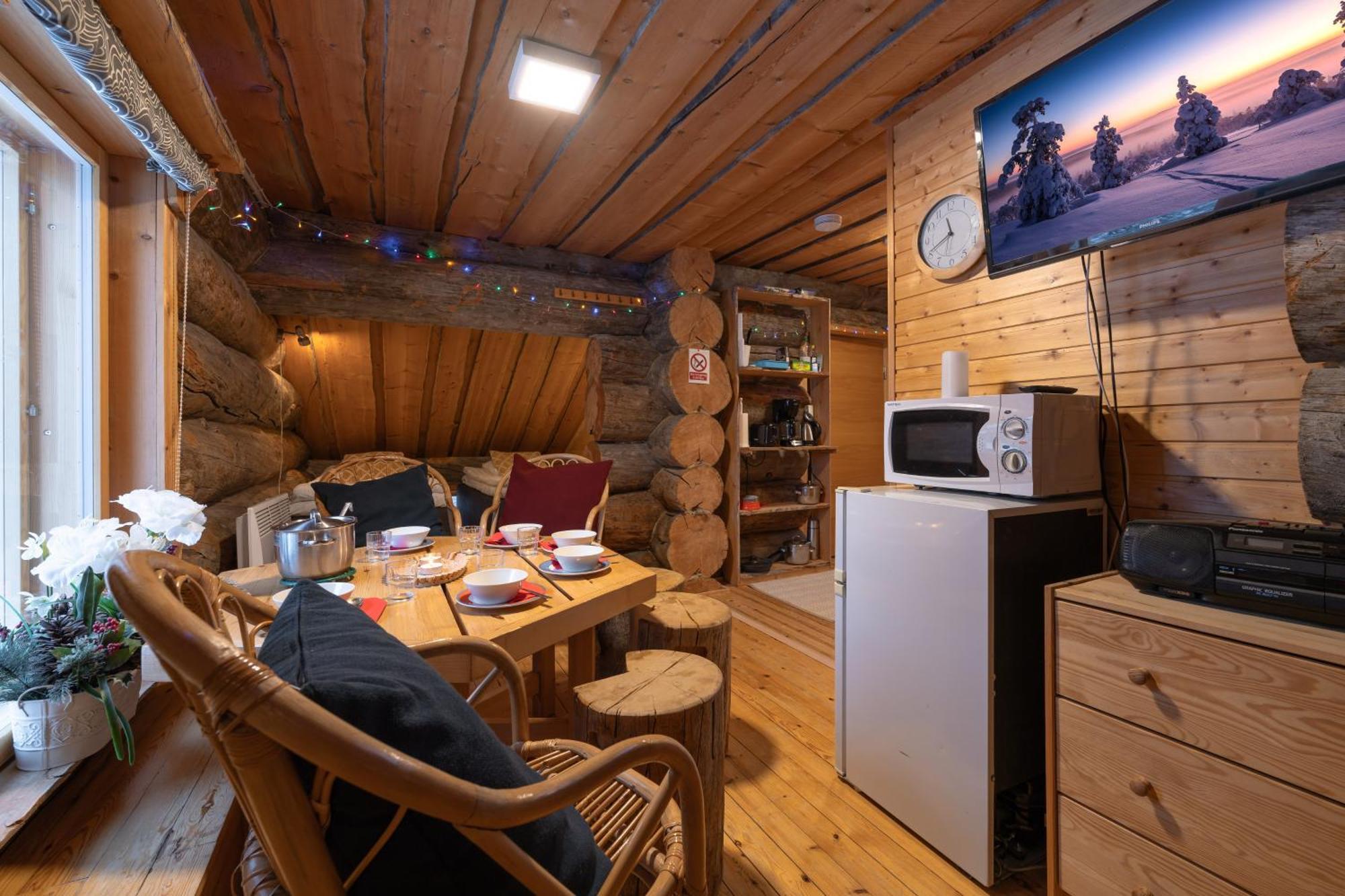 Kuukkeli Apartments Pikku-Hirvas Ja Porotokka Saariselka Pokoj fotografie